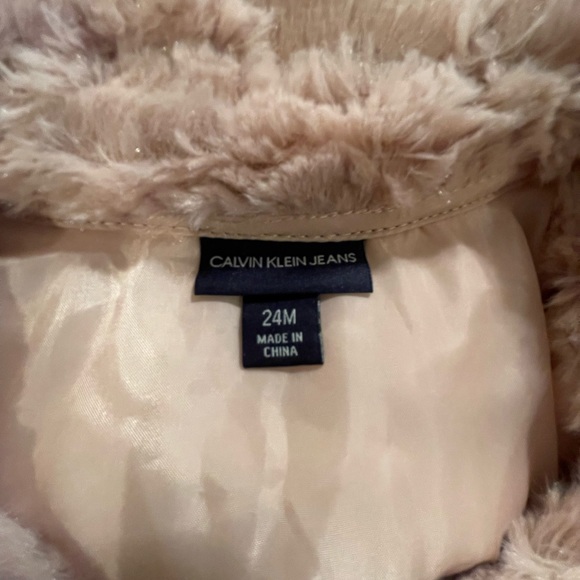 Calvin Klein Teddy Bear Coat Girls 24 mo. - Picture 6 of 6